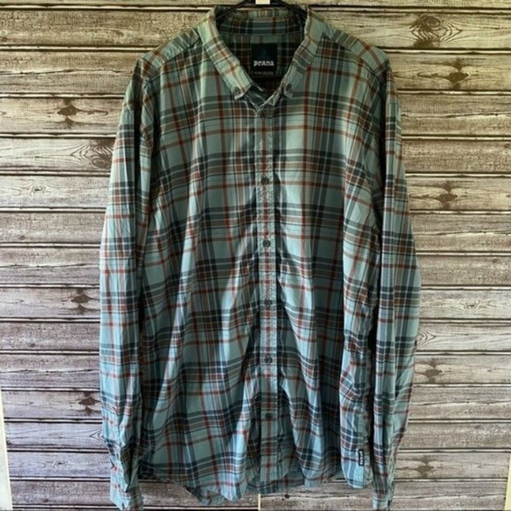 Prana Men's Long-Sleeved Button-Down Shirt Size XL Blue Plaid Logo‎